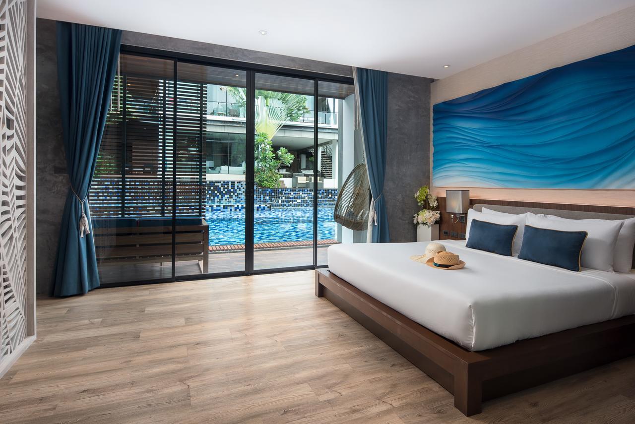 Junior Suite Pool Access,658694295:JPEG